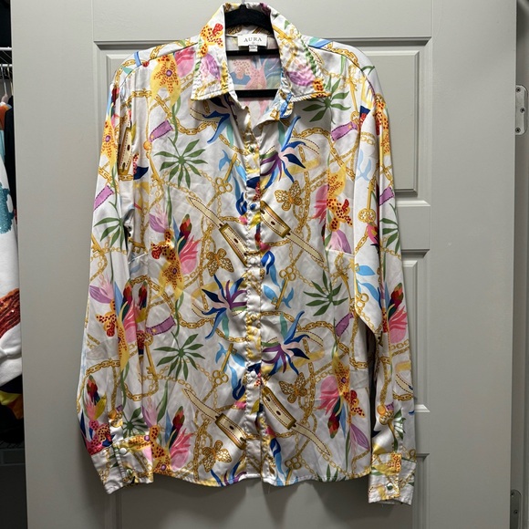 Aura White Cream Graphic Relaxed Button Down Shirt - Picture 2 of 7